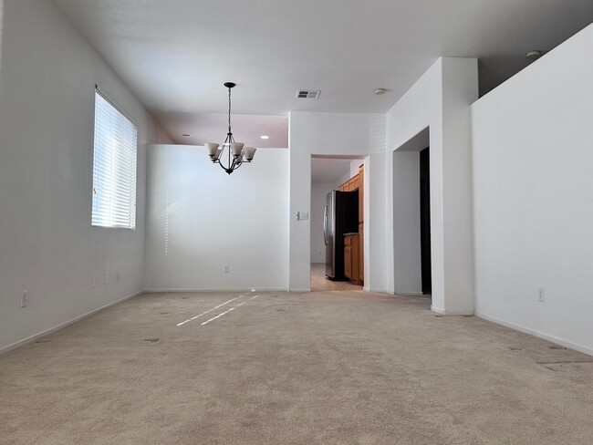 9172 Briarthorne St in Las Vegas, NV - Building Photo - Building Photo