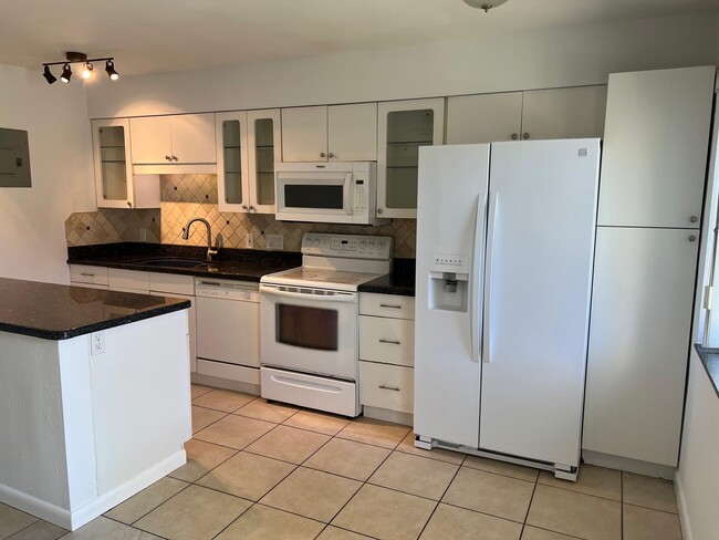 1809 NE 2nd St in Pompano Beach, FL - Foto de edificio - Building Photo