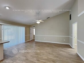 4516 30th Ln E, Unit 532 in Bradenton, FL - Foto de edificio - Building Photo