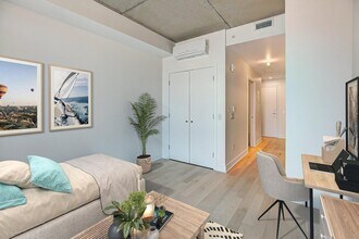 1150 Bd René-Lévesque E in Montréal, QC - Building Photo - Building Photo