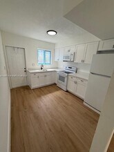 1123 N 17th Ct in Hollywood, FL - Building Photo - Building Photo