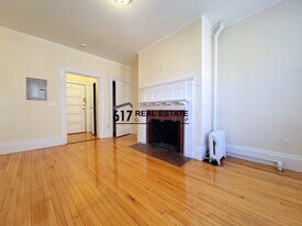 2 Ware St, Unit 111 in Cambridge, MA - Building Photo