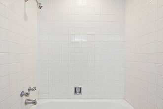 934 High St in Madison, WI - Building Photo - Building Photo