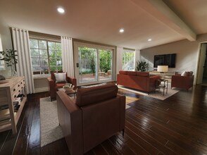 1219 Essex Ln in Newport Beach, CA - Building Photo - Building Photo