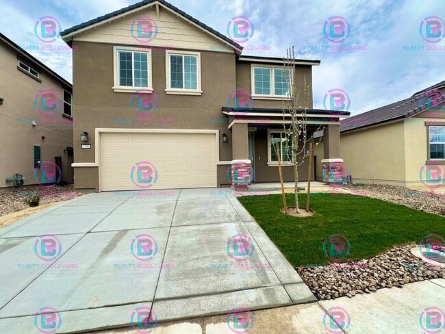 6746 Lunar Orbit Dr in Sparks, NV - Building Photo - Building Photo
