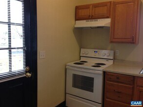 709 Lafayette St in Charlottesville, VA - Building Photo - Building Photo