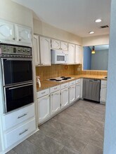 16723 Castle Fraser Dr in Houston, TX - Foto de edificio - Building Photo