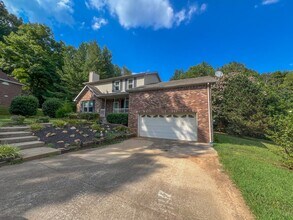 331 Dunbrook Dr in Clarksville, TN - Building Photo - Building Photo