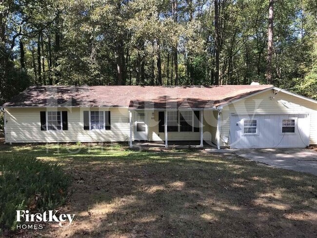 property at 992 Rampart Pl