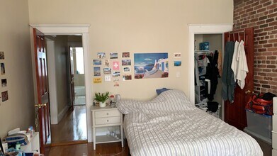 8 Farrington Ave in Boston, MA - Foto de edificio - Building Photo