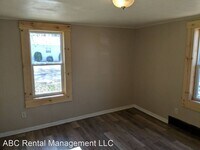 914 Barnard St photo'