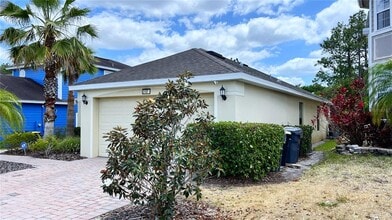 2197 Victoria Dr in Davenport, FL - Building Photo - Building Photo