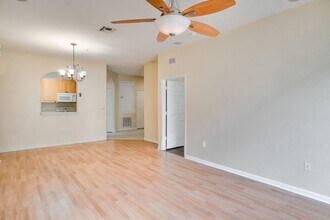 6335 Contessa Dr in Orlando, FL - Foto de edificio - Building Photo