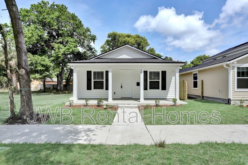 725 Pippin St in Jacksonville, FL - Building Photo