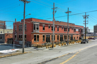 1624 Cuming St in Omaha, NE - Foto de edificio - Building Photo