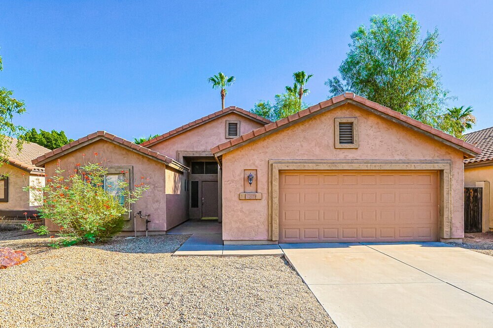 1162 E Baylor Ln in Gilbert, AZ - Building Photo
