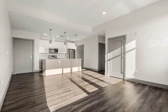 400 Mystic Ave in Somerville, MA - Building Photo - Building Photo