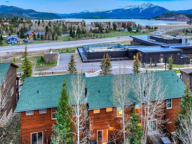 7 Lookout Ridge Dr in Dillon, CO - Foto de edificio - Building Photo