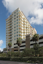 Tides at Bridgeside Square in Fort Lauderdale, FL - Building Photo - Building Photo