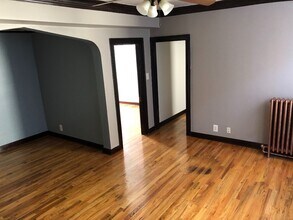 846 W Montrose Ave in Chicago, IL - Building Photo - Building Photo