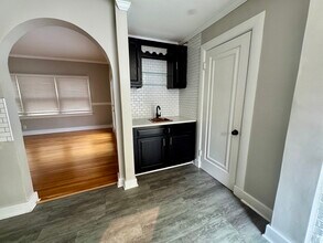 1208 Audubon Pkwy in Louisville, KY - Building Photo - Building Photo