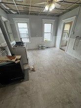 39 Stanton St, Unit 3 in Worcester, MA - Building Photo - Building Photo