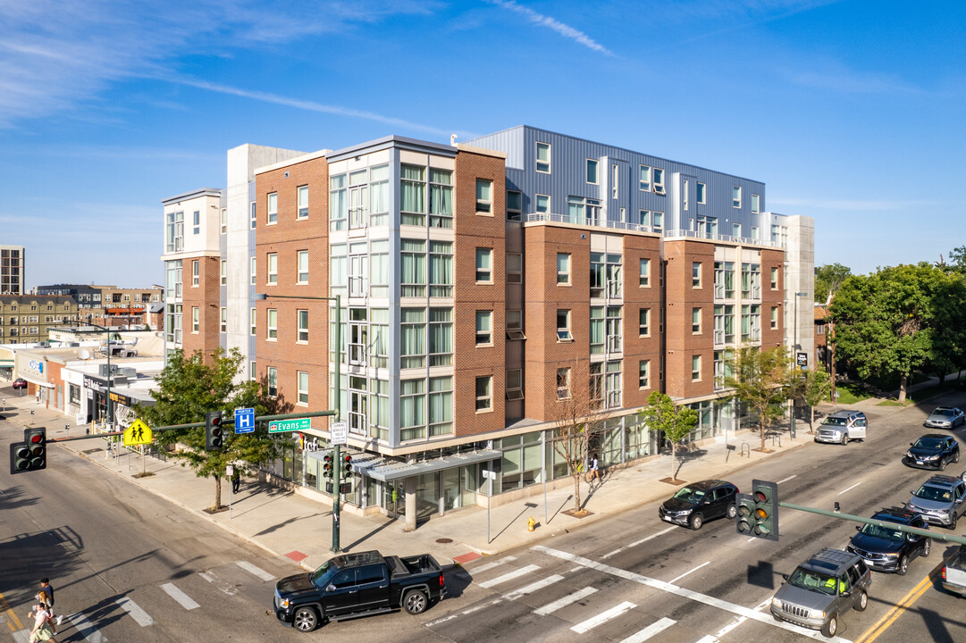 University Lofts in Denver, CO - Foto de edificio