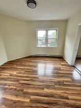 324 Avenue E, Unit 3R in Bayonne, NJ - Building Photo - Building Photo