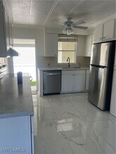 777 Walkerbilt Rd in Naples, FL - Building Photo - Building Photo