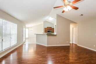 2744 Shady Well in Memphis, TN - Building Photo - Building Photo
