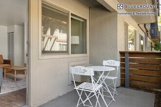 234 Escuela Ave in Mountain View, CA - Foto de edificio - Building Photo