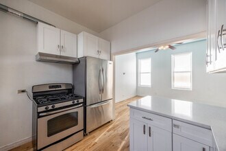 3248 W 25th St in Chicago, IL - Building Photo - Building Photo