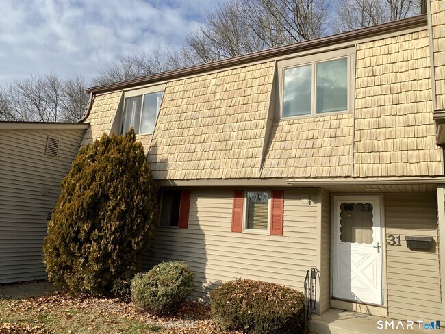 31 Locust Cir in Rocky Hill, CT - Building Photo - Building Photo