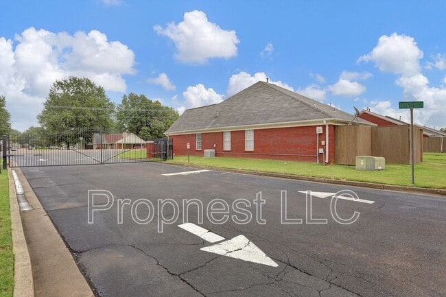 840 Barrington Woods Cove in Southaven, MS - Building Photo - Building Photo