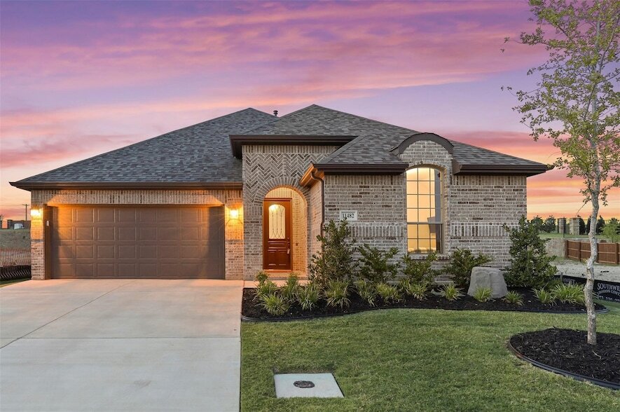 11482 Misty Ridge Dr in Roanoke, TX - Building Photo