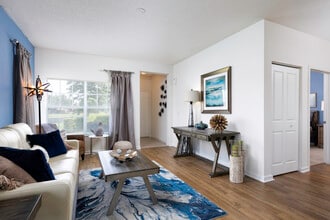The Preserve at Longleaf in Melbourne, FL - Foto de edificio - Interior Photo