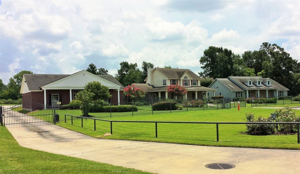 14504 North Fwy, Unit 504 in Houston, TX - Building Photo