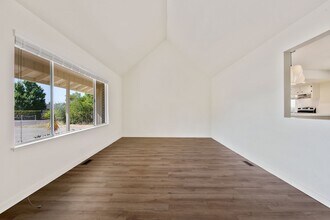 19469 Victoria Ct in Sonoma, CA - Building Photo - Building Photo