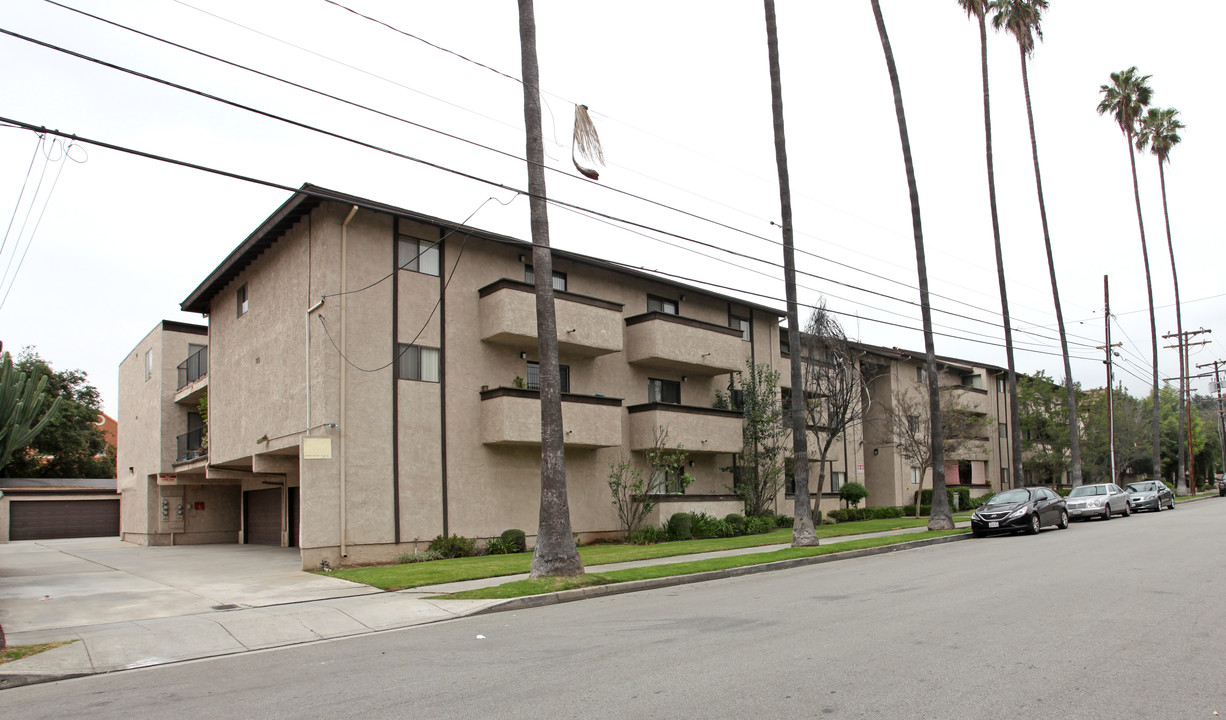 233 St Francis St in San Gabriel, CA - Building Photo