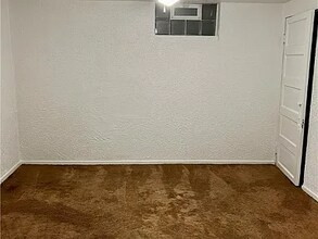 130 Grandview Ave in Mingo Junction, OH - Foto de edificio - Building Photo