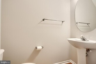 8 Katurah Ln in Owings Mills, MD - Building Photo - Building Photo