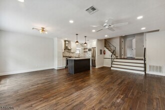 31 Upper Mountain Ave in Montclair, NJ - Building Photo - Building Photo