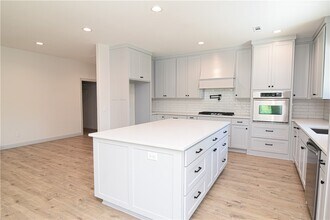 13734 Canal St in Rogers, AR - Building Photo - Building Photo