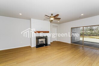 301 Pond Spg Dr in Huntsville, AL - Building Photo - Building Photo