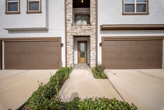2015 Olivos St in Missouri City, TX - Building Photo - Building Photo