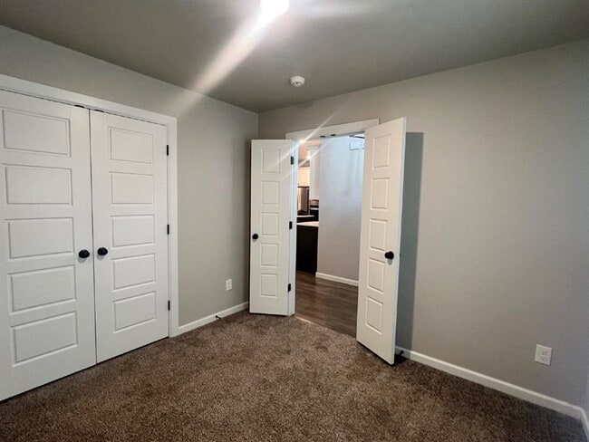 11805 Loren Brook Ln in Yukon, OK - Building Photo - Building Photo