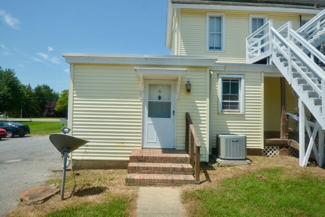 100 Silver Lake Rd