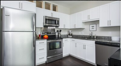 75 Brainerd Rd, Unit 508 in Boston, MA - Building Photo - Building Photo
