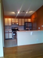 4316 W Shamrock Ln in McHenry, IL - Building Photo - Building Photo