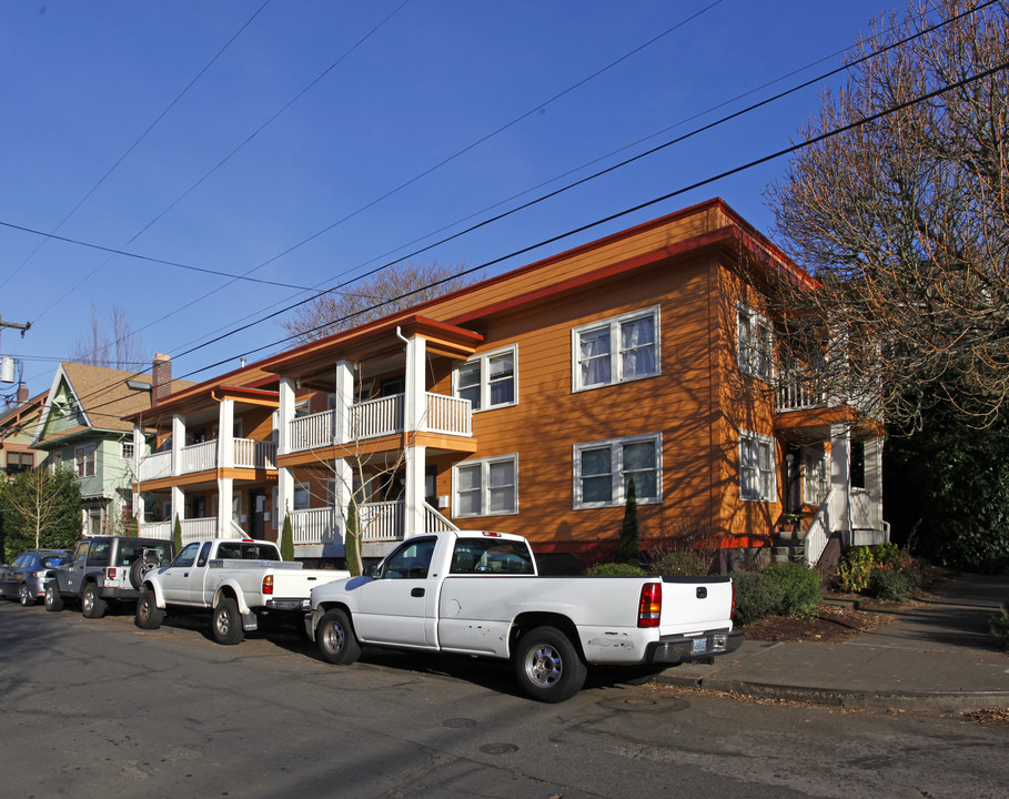 22-32 SE 26th Ave in Portland, OR - Building Photo